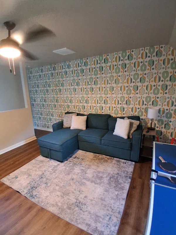 TRW Remodeling Trim & Accent Walls project photo