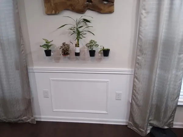 TRW Remodeling Trim & Accent Walls project photo